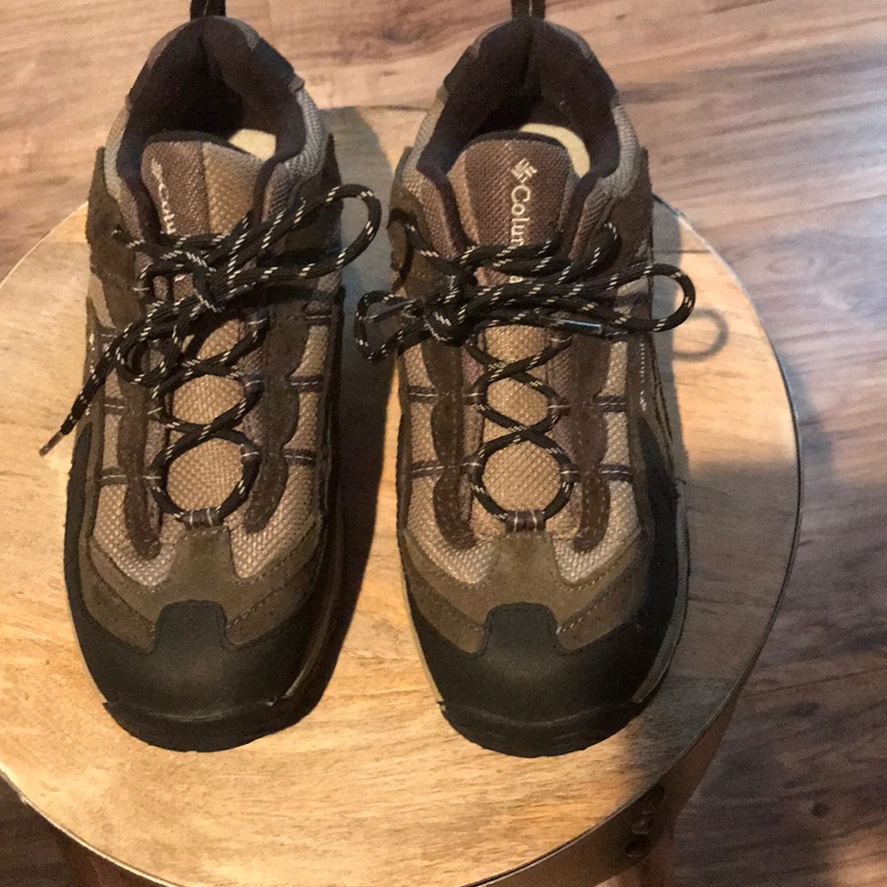 Hiking sneakers